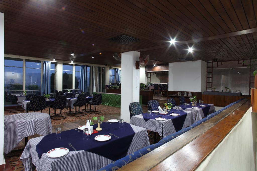 Hotel Jammu Ashok Exterior photo