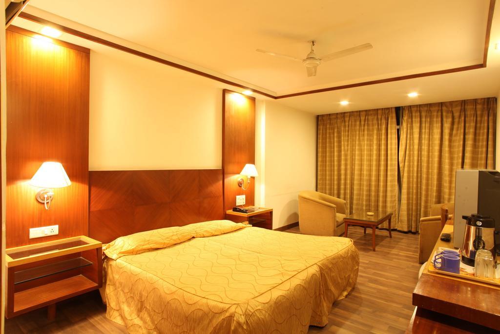 Hotel Jammu Ashok Room photo