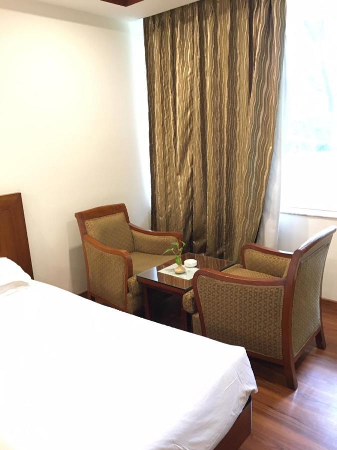 Hotel Jammu Ashok Exterior photo
